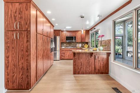 8862 Oak Trail Place Santa Rosa CA 95409