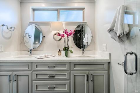 8862 Oak Trail Place Santa Rosa CA 95409