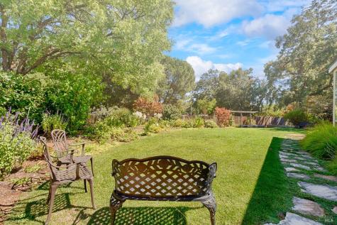 8862 Oak Trail Place Santa Rosa CA 95409