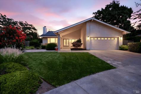 8862 Oak Trail Place Santa Rosa CA 95409