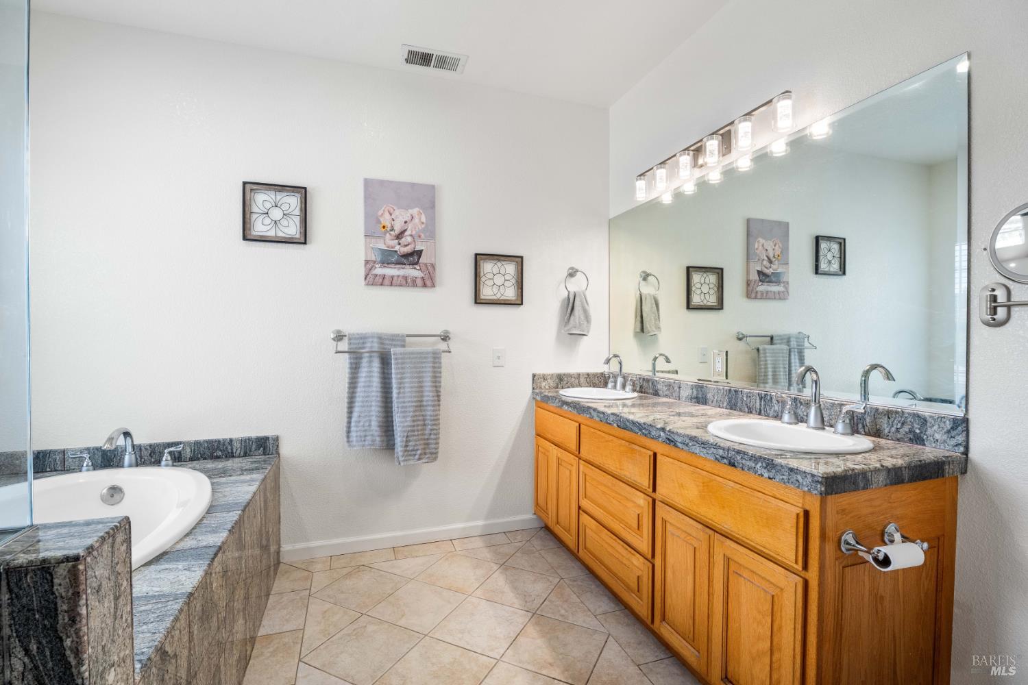 160 Gobalet Lane Ukiah CA 95482