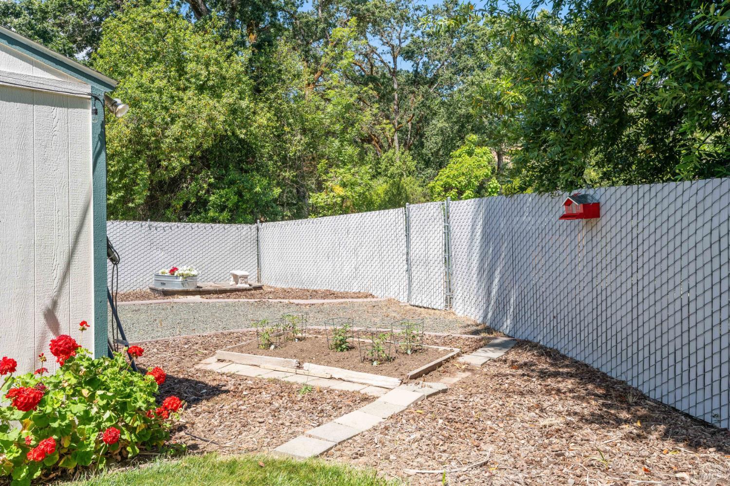 160 Gobalet Lane Ukiah CA 95482