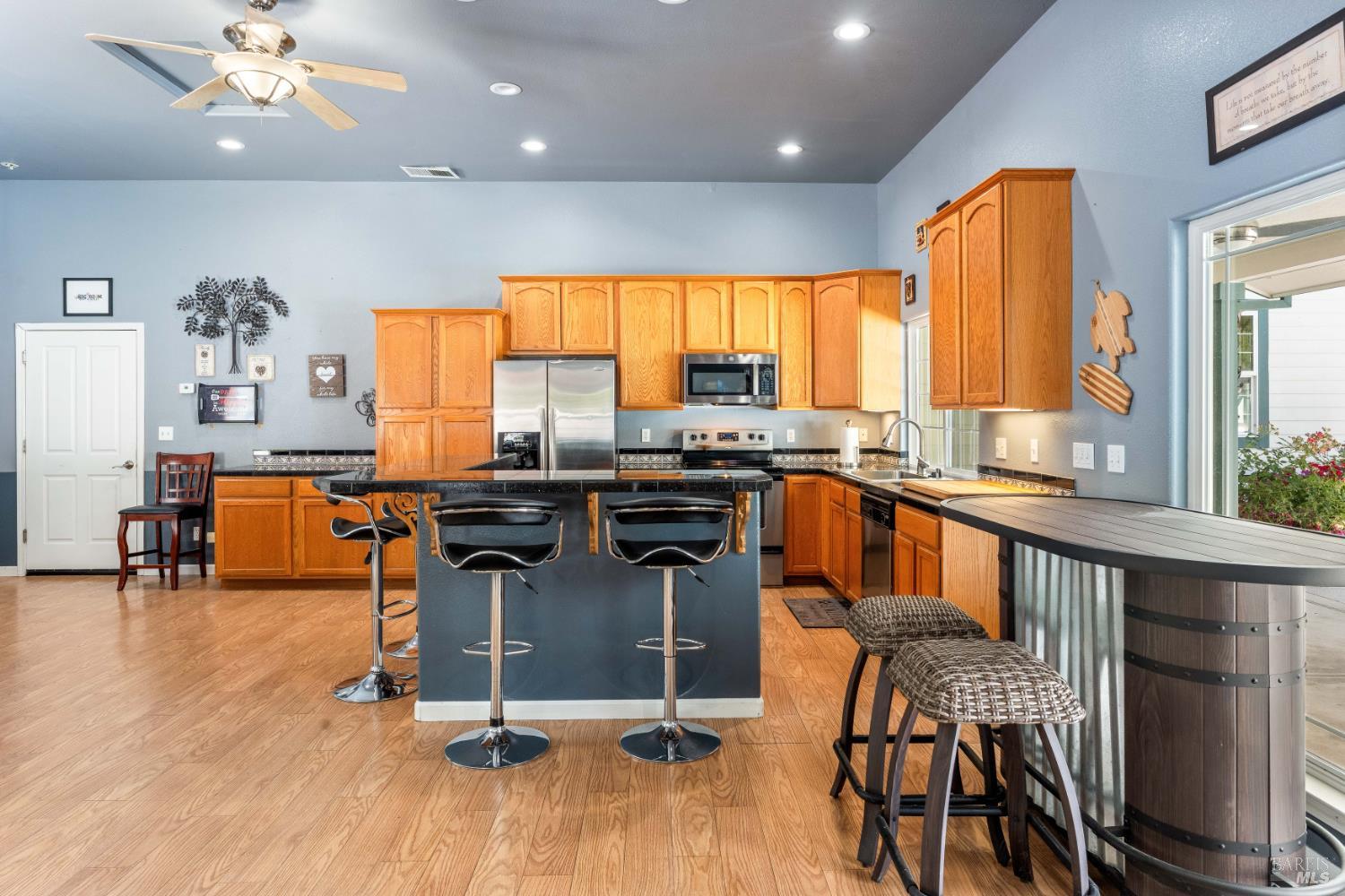 160 Gobalet Lane Ukiah CA 95482