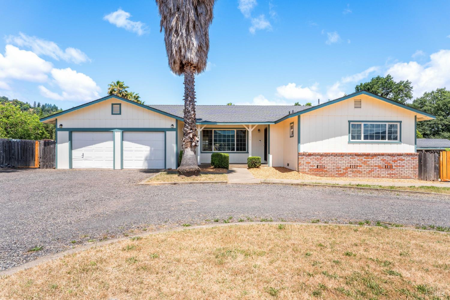 160 Gobalet Lane Ukiah CA 95482