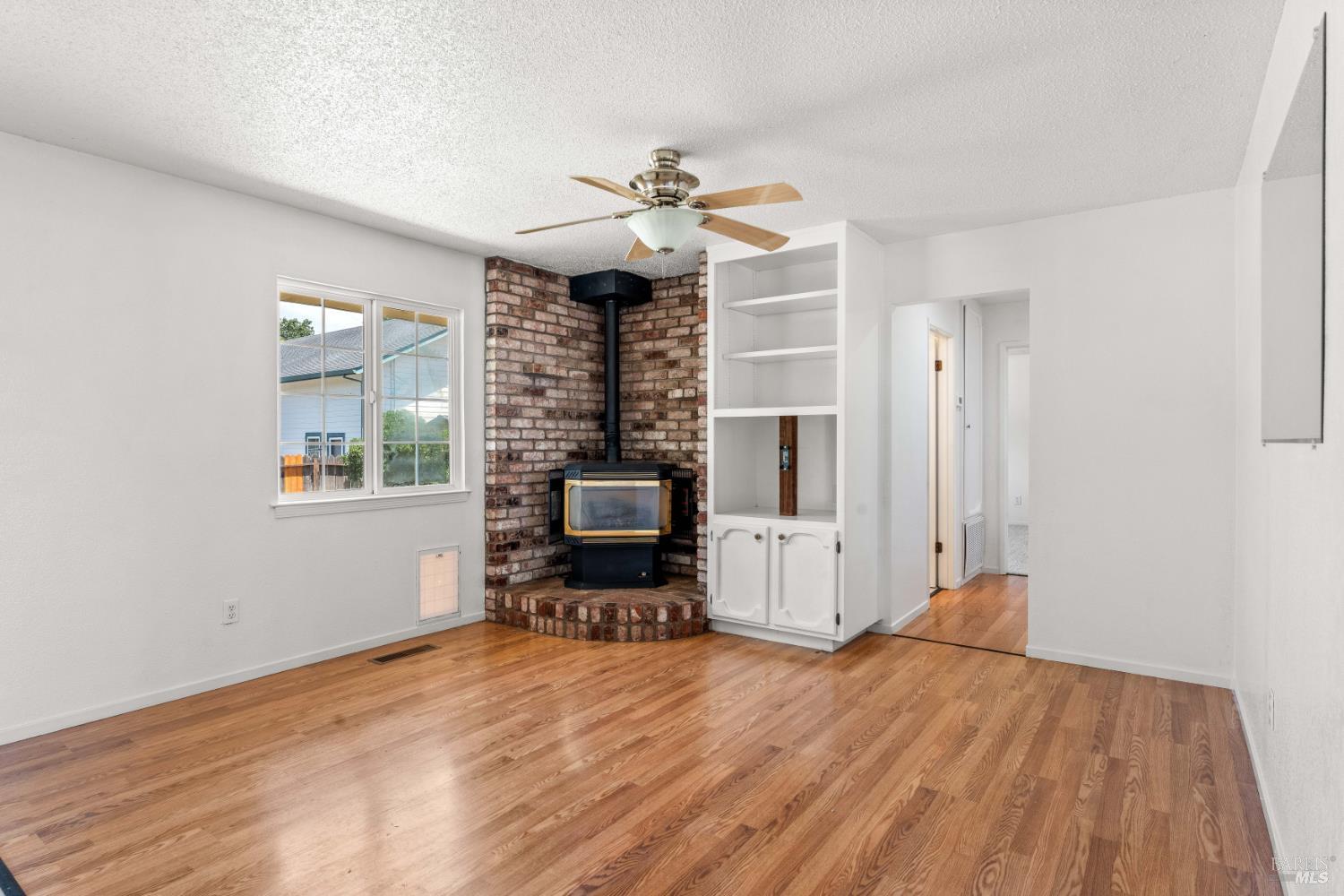 160 Gobalet Lane Ukiah CA 95482