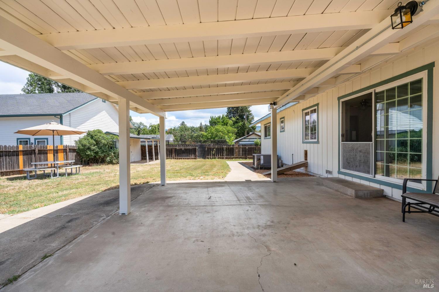 160 Gobalet Lane Ukiah CA 95482