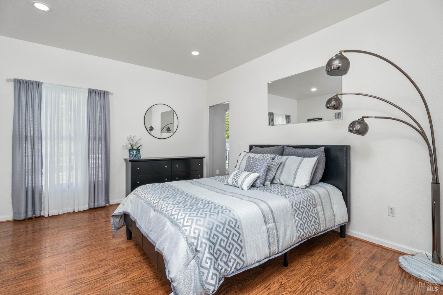 160 Gobalet Lane Ukiah CA 95482