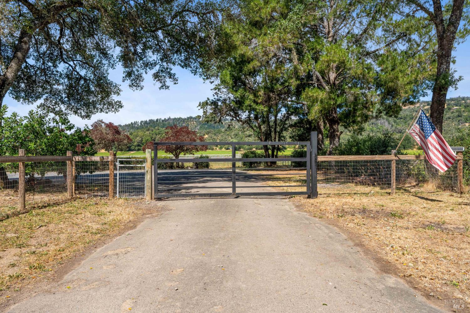 1681 Oak Grove Drive Redwood Valley CA 95470