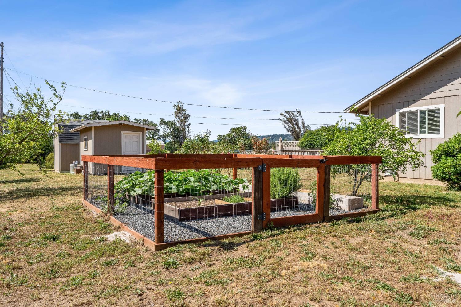 1681 Oak Grove Drive Redwood Valley CA 95470