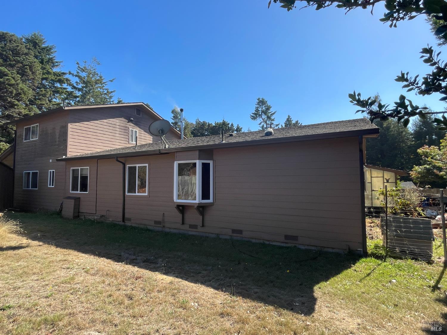 18801 Lahmon Lane Fort Bragg CA 95437