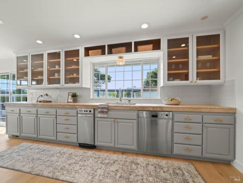 148 Dominican Drive San Rafael CA 94901