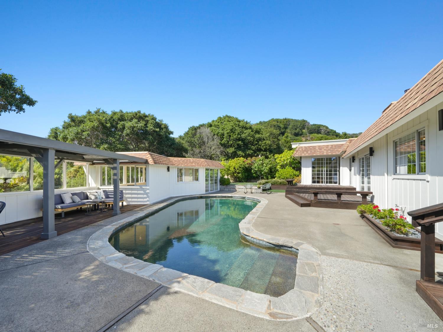 148 Dominican Drive San Rafael CA 94901