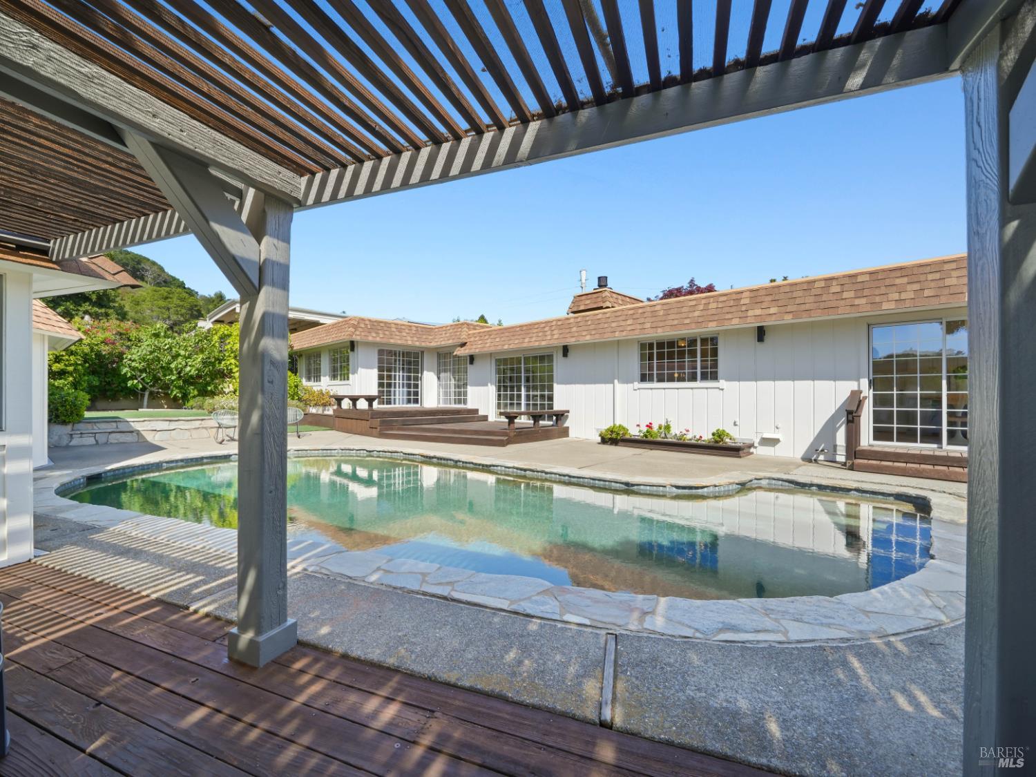 148 Dominican Drive San Rafael CA 94901