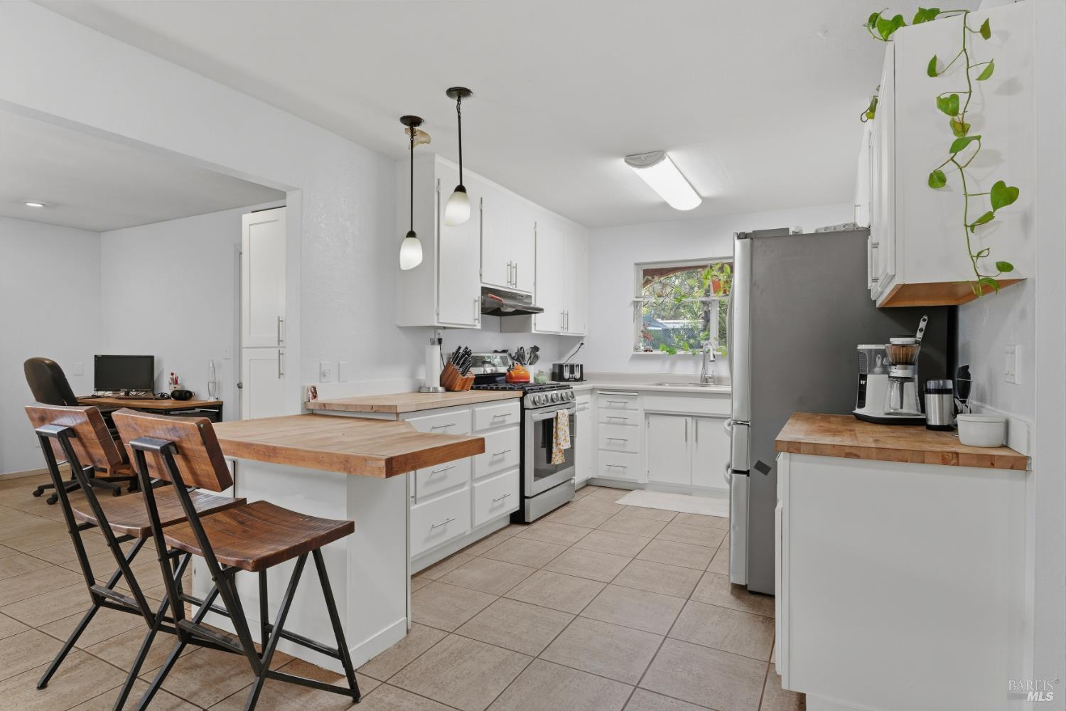 556 Virginia Circle Redwood Valley CA 95470