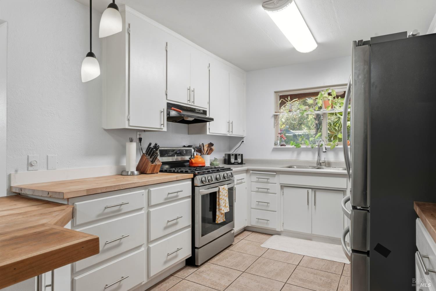 556 Virginia Circle Redwood Valley CA 95470