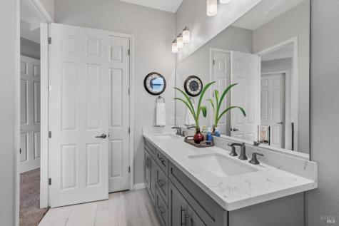 1480 Longship Lane Santa Rosa CA 95401