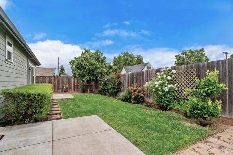 1480 Longship Lane Santa Rosa CA 95401