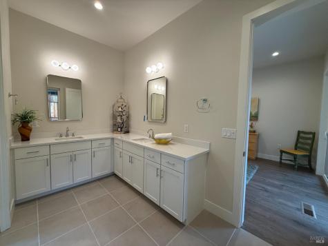 1901 Carlile Place Santa Rosa CA 95403