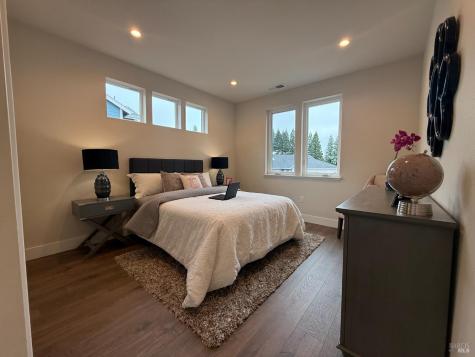1901 Carlile Place Santa Rosa CA 95403