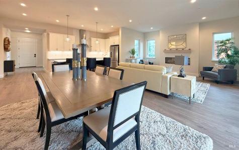 1901 Carlile Place Santa Rosa CA 95403