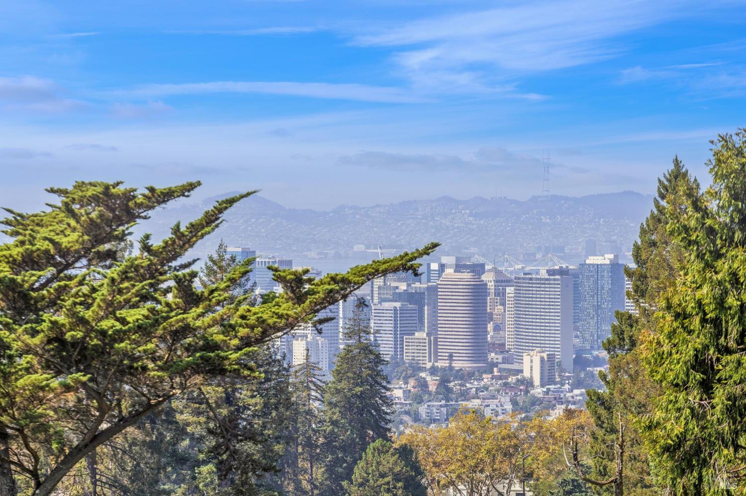102 Crest Road Piedmont CA 94611