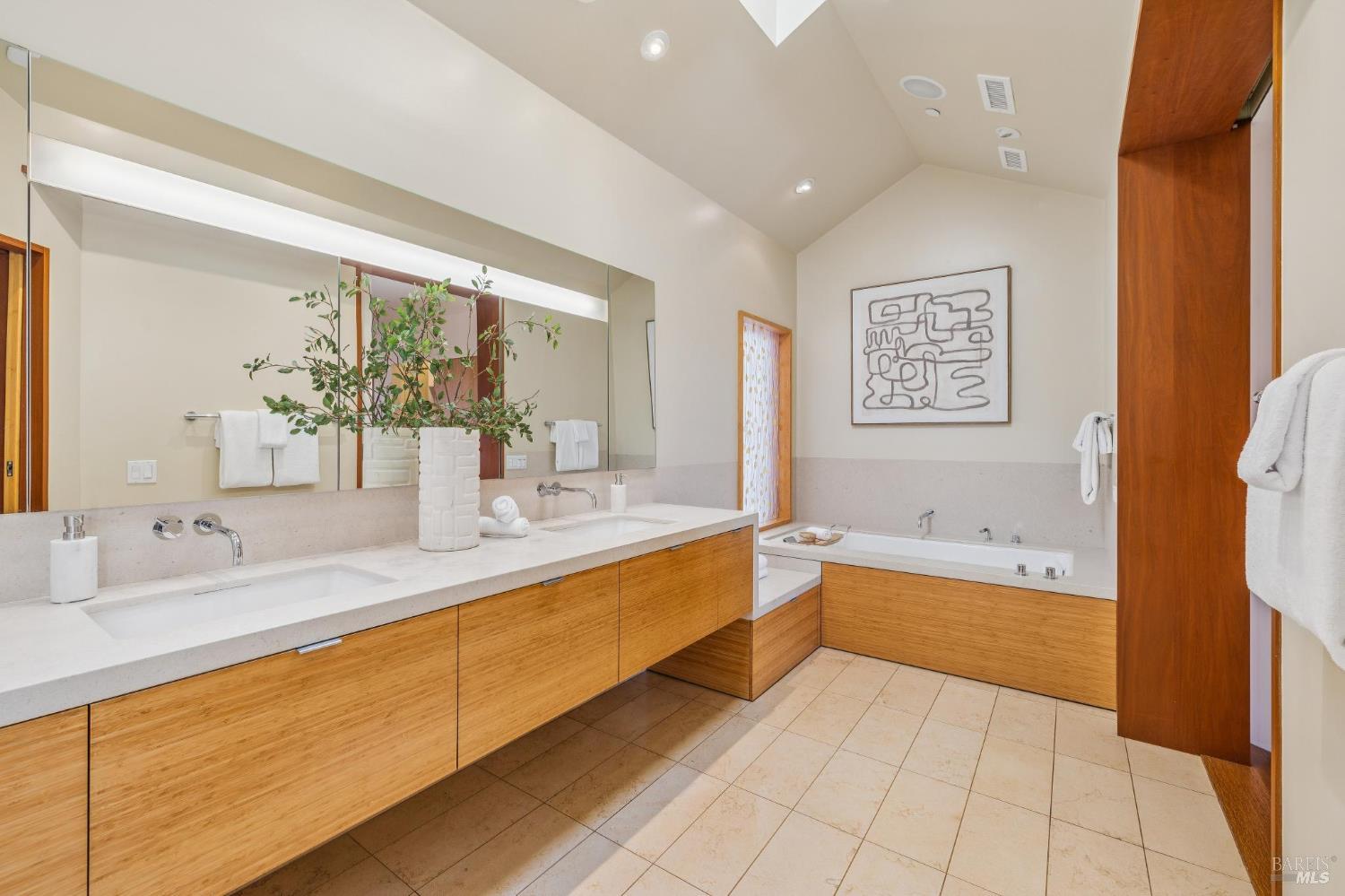 102 Crest Road Piedmont CA 94611