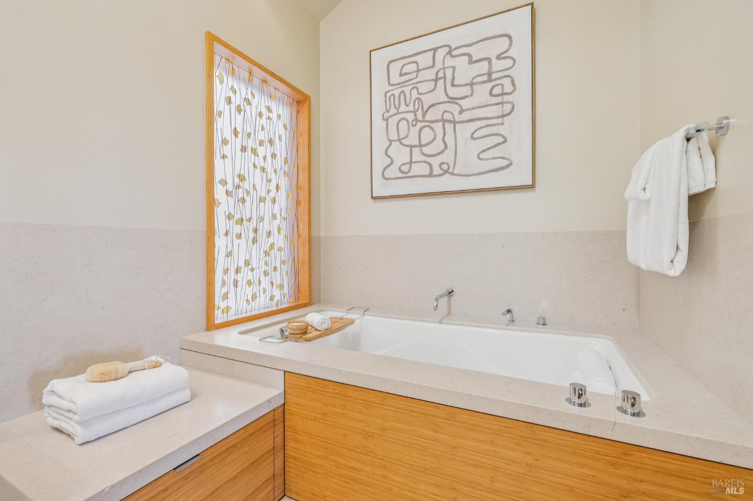 102 Crest Road Piedmont CA 94611