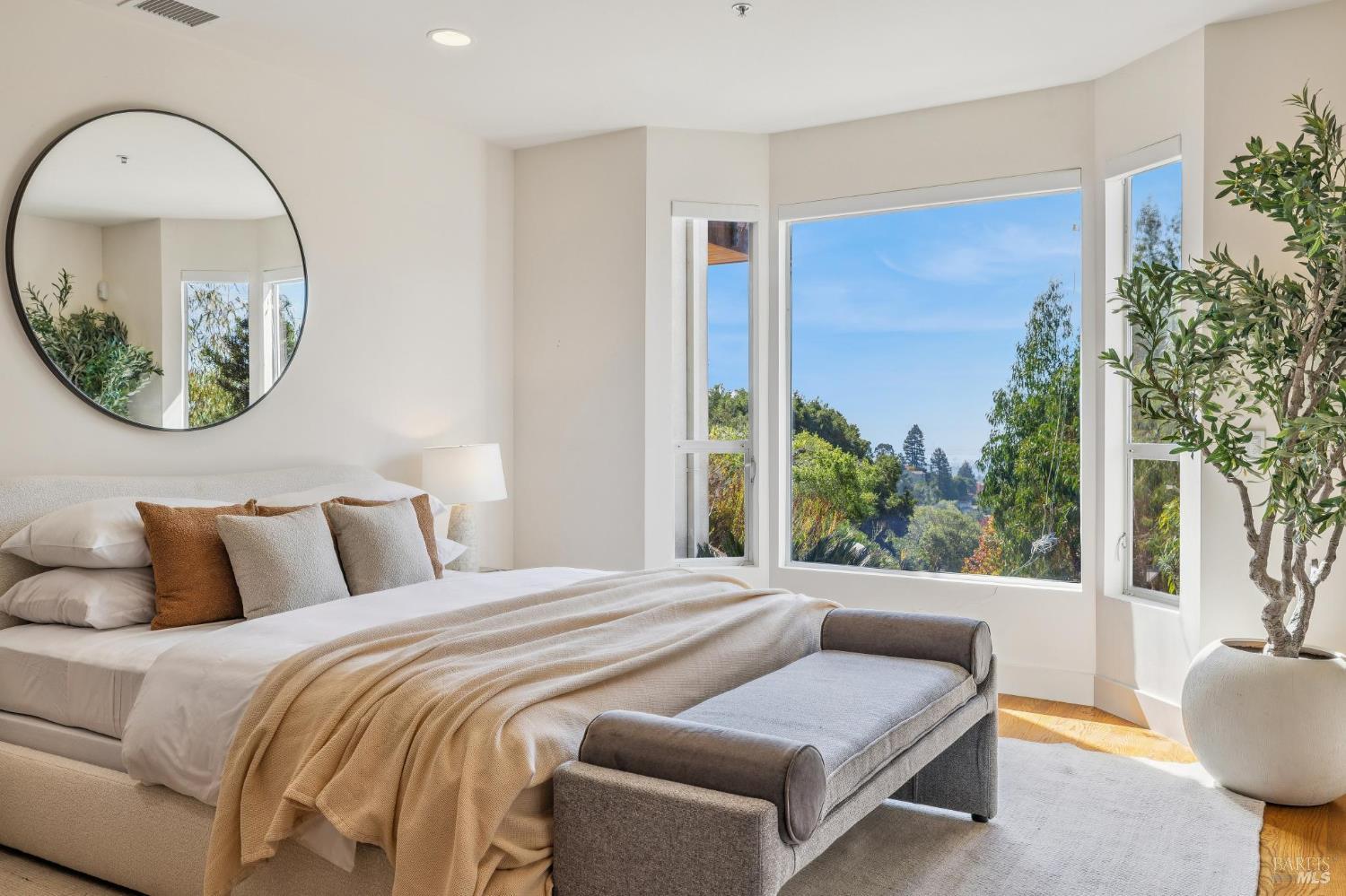 102 Crest Road Piedmont CA 94611