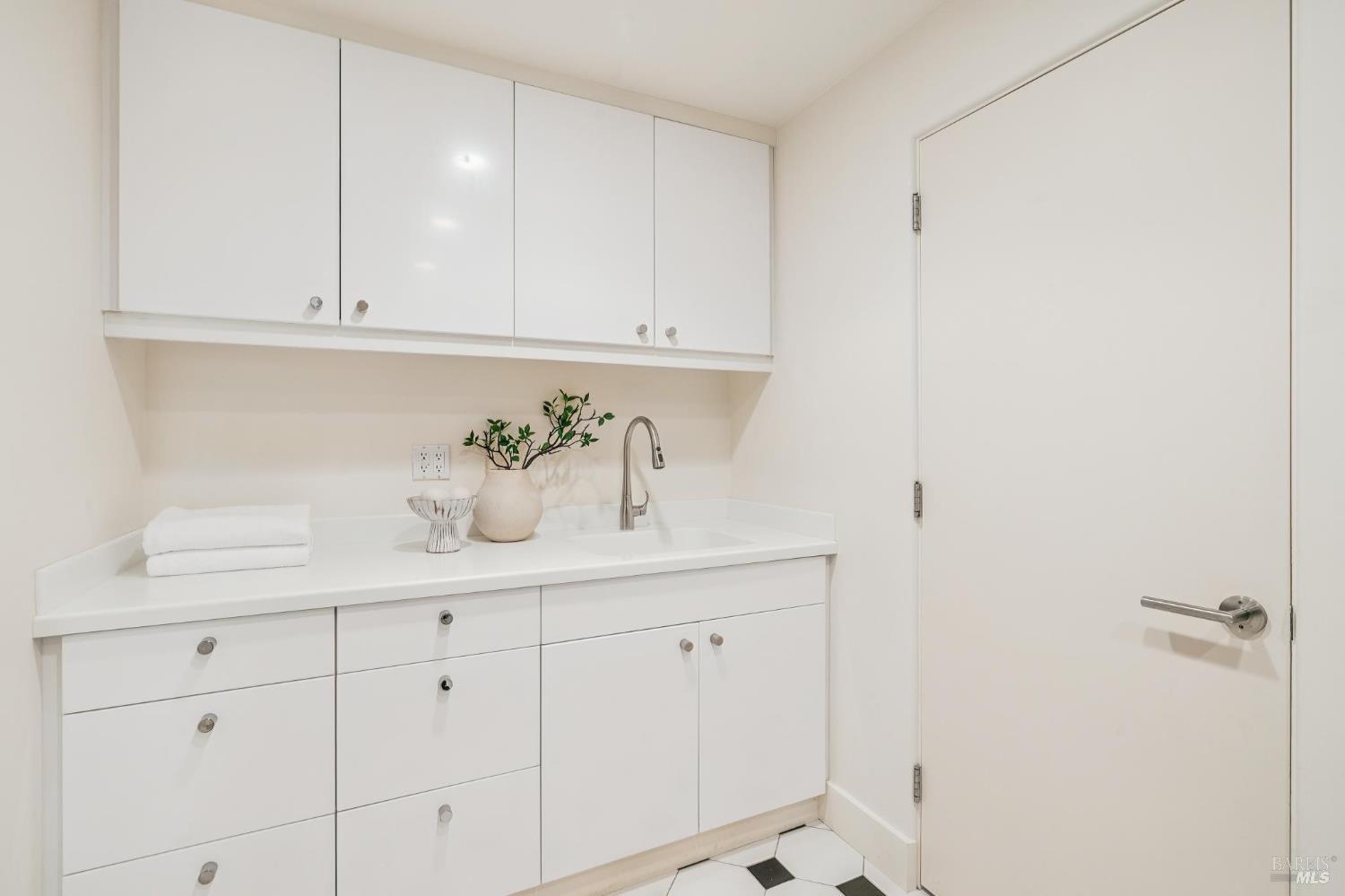 102 Crest Road Piedmont CA 94611