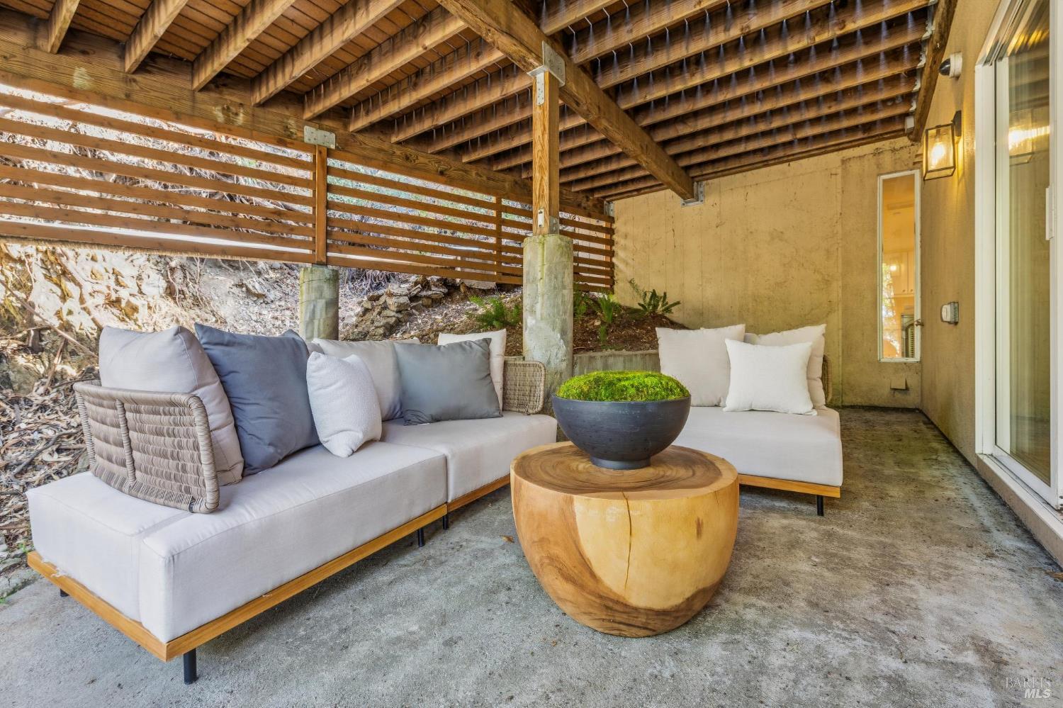 102 Crest Road Piedmont CA 94611