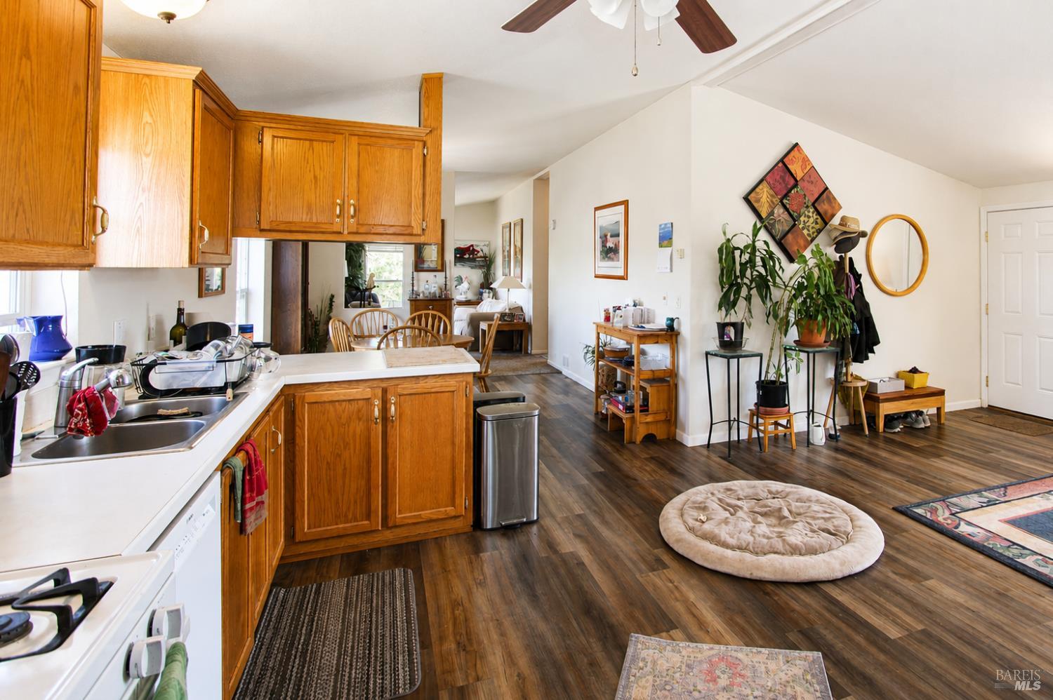 2408-2412 Magnolia Avenue Petaluma CA 94952