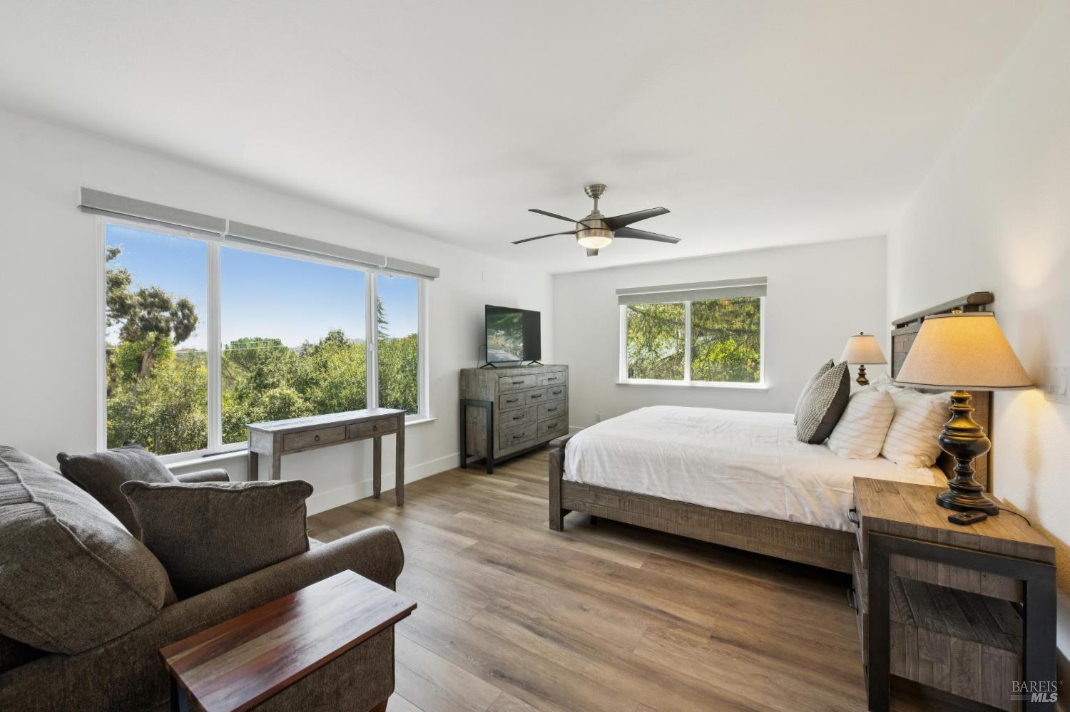14072 Arnold Drive Glen Ellen CA 95442