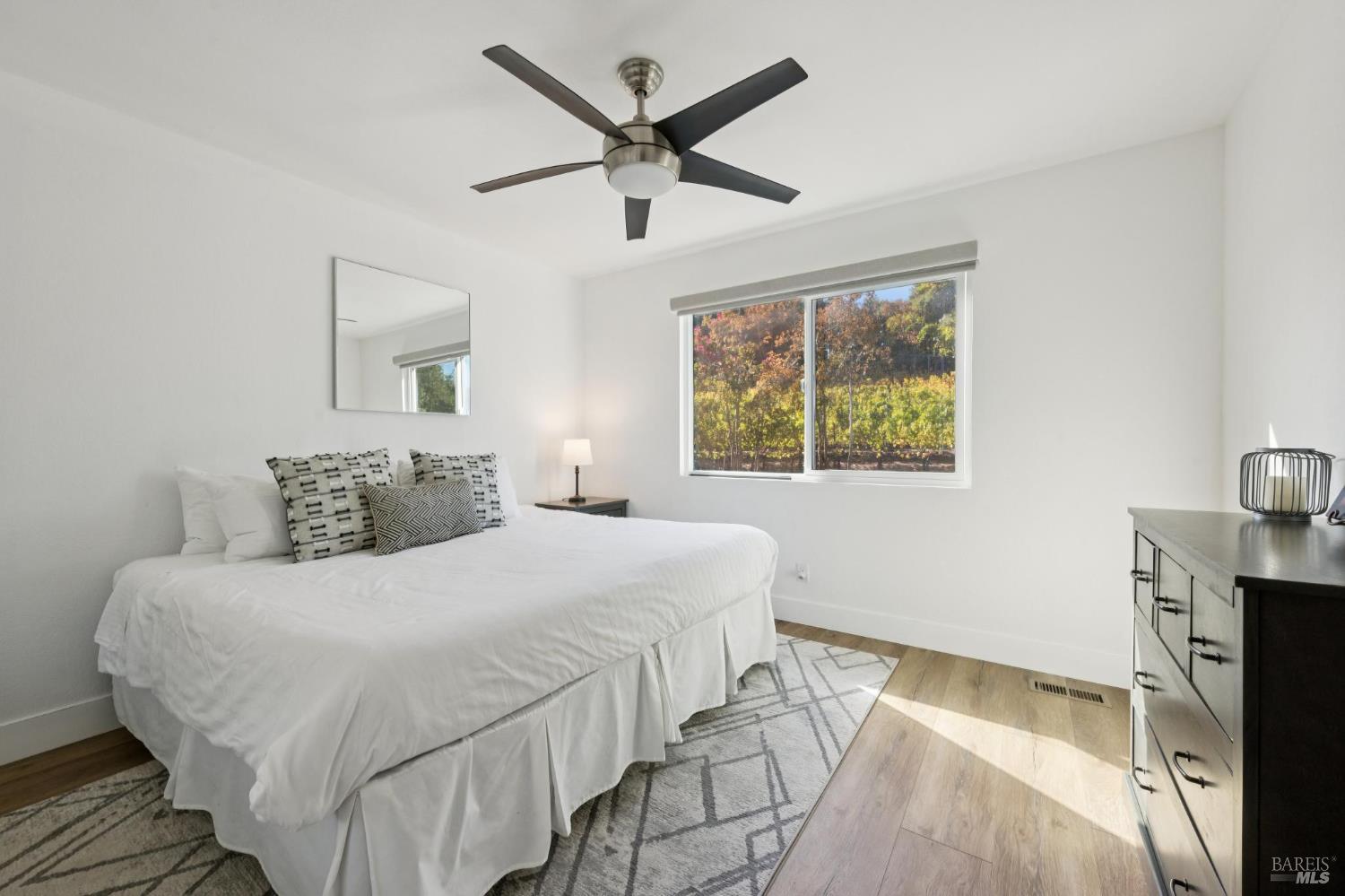14072 Arnold Drive Glen Ellen CA 95442