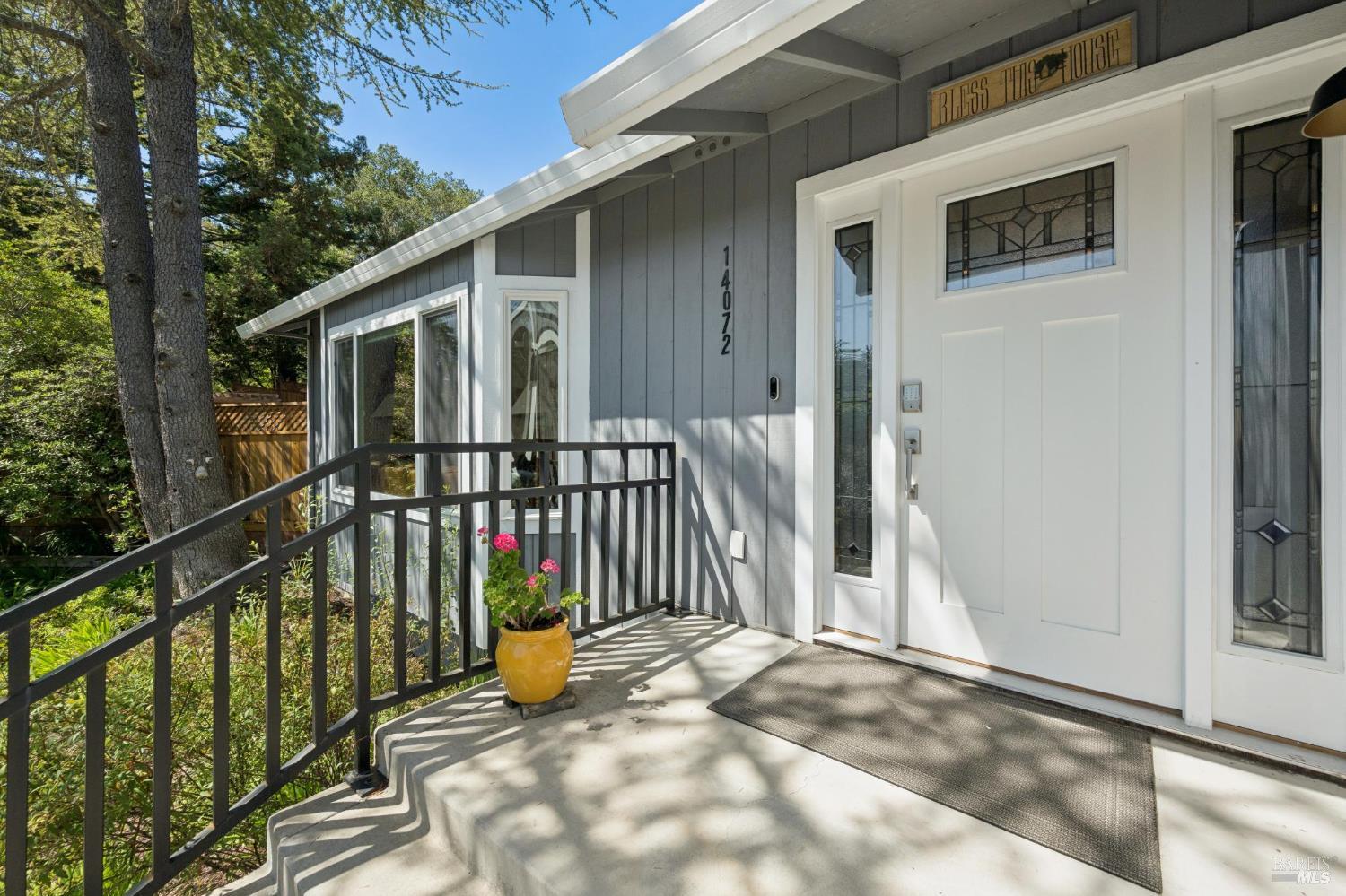 14072 Arnold Drive Glen Ellen CA 95442