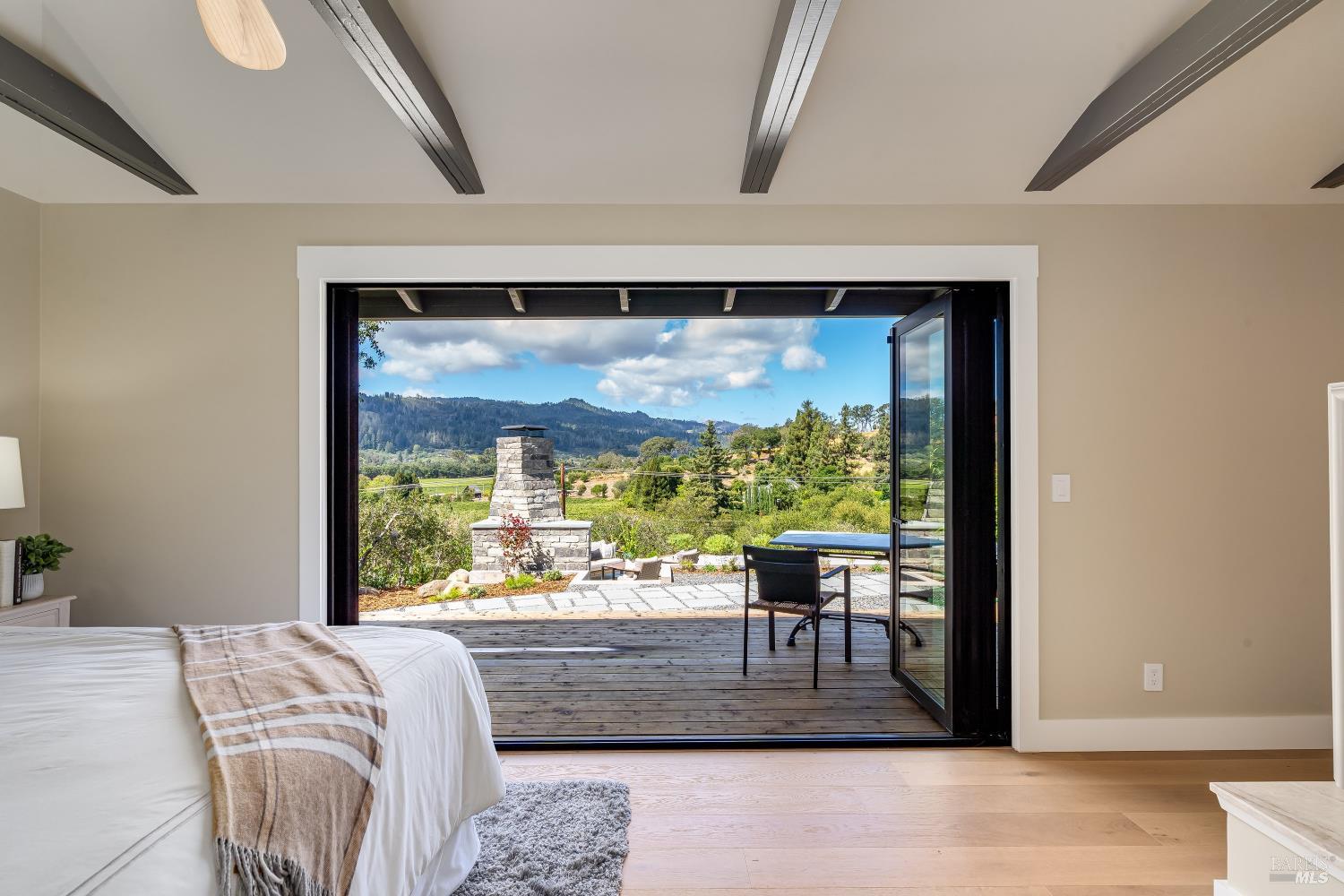 104 Camino Vista St. Helena CA 94574