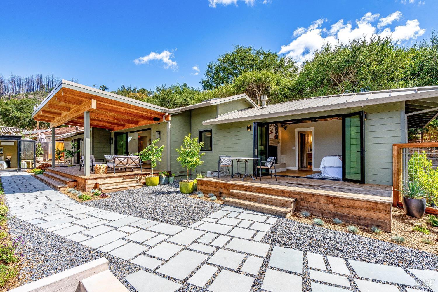 104 Camino Vista St. Helena CA 94574