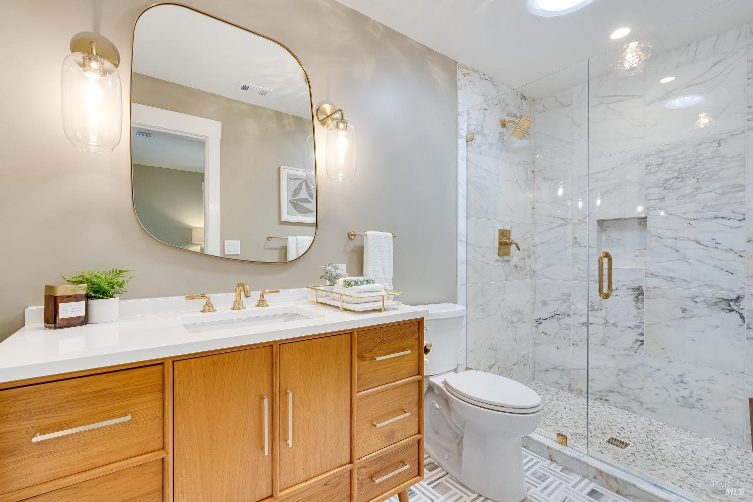 104 Camino Vista St. Helena CA 94574