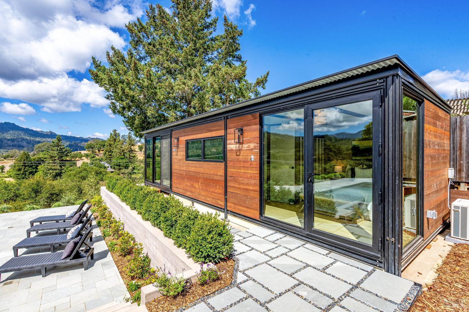 104 Camino Vista St. Helena CA 94574