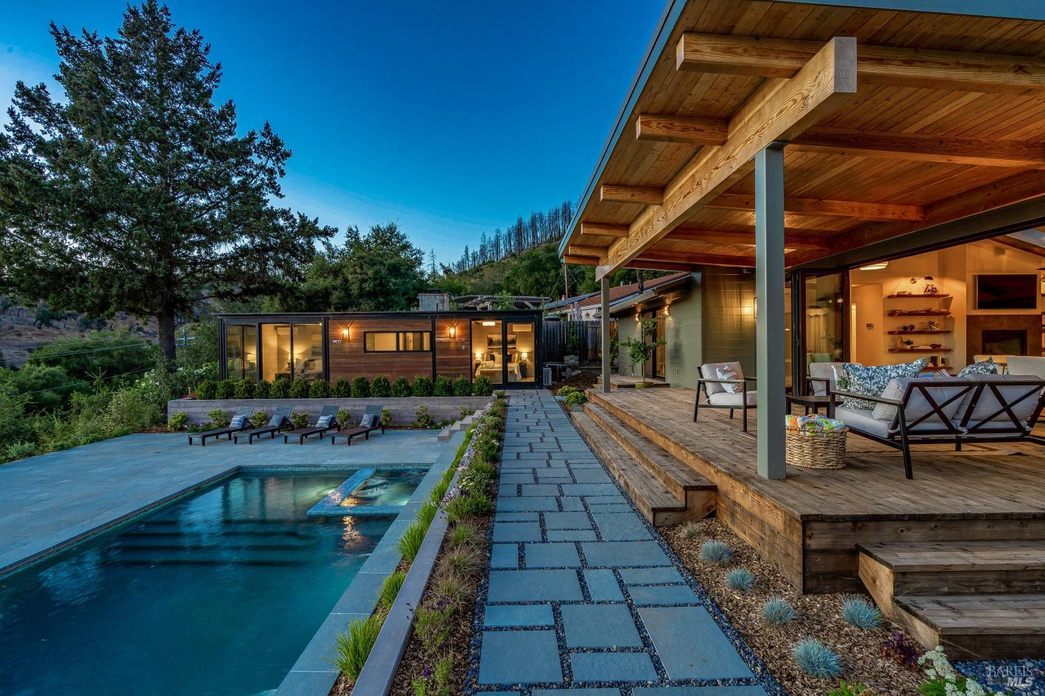 104 Camino Vista St. Helena CA 94574