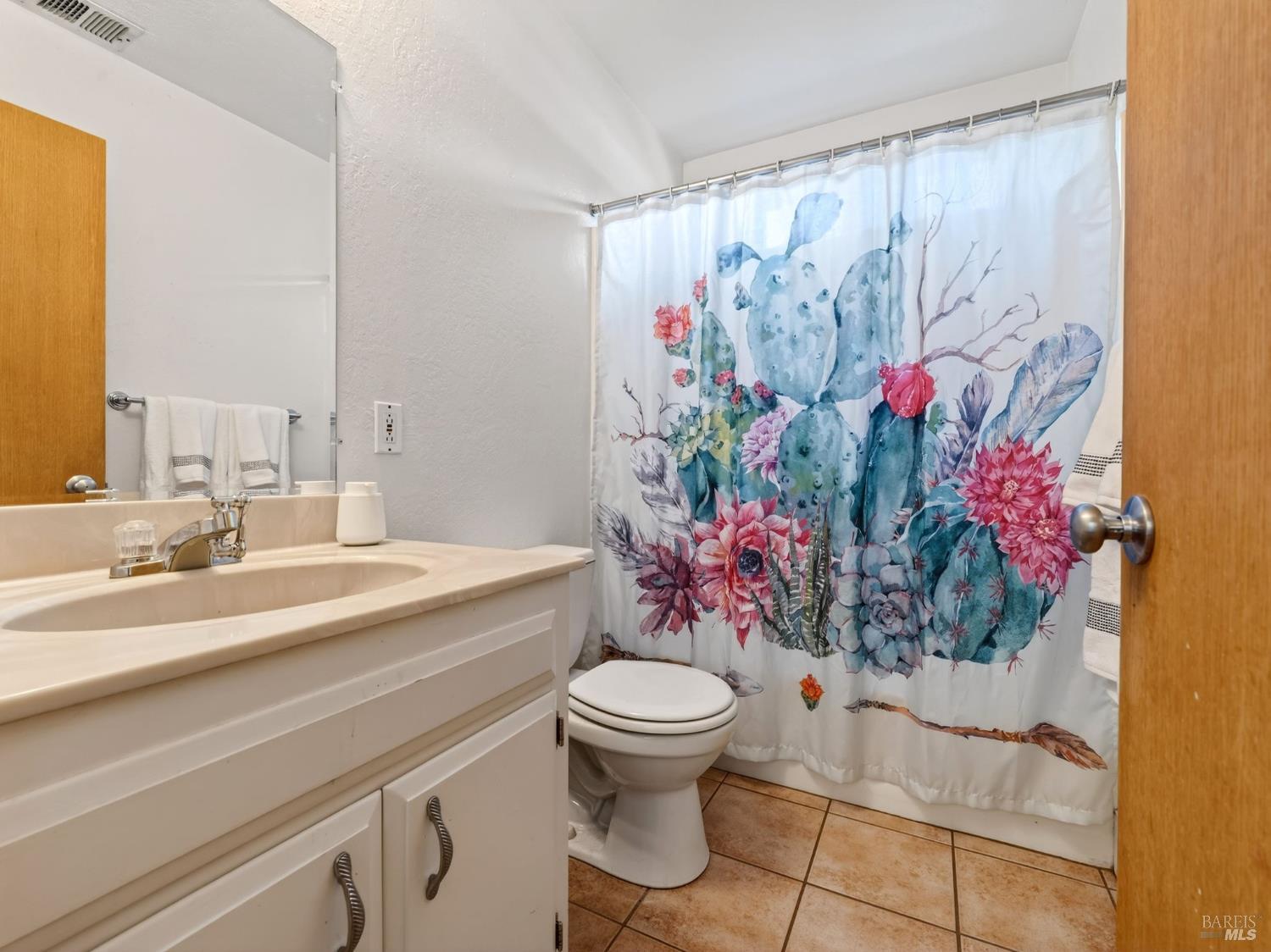 1059 W Standley Street Ukiah CA 95482
