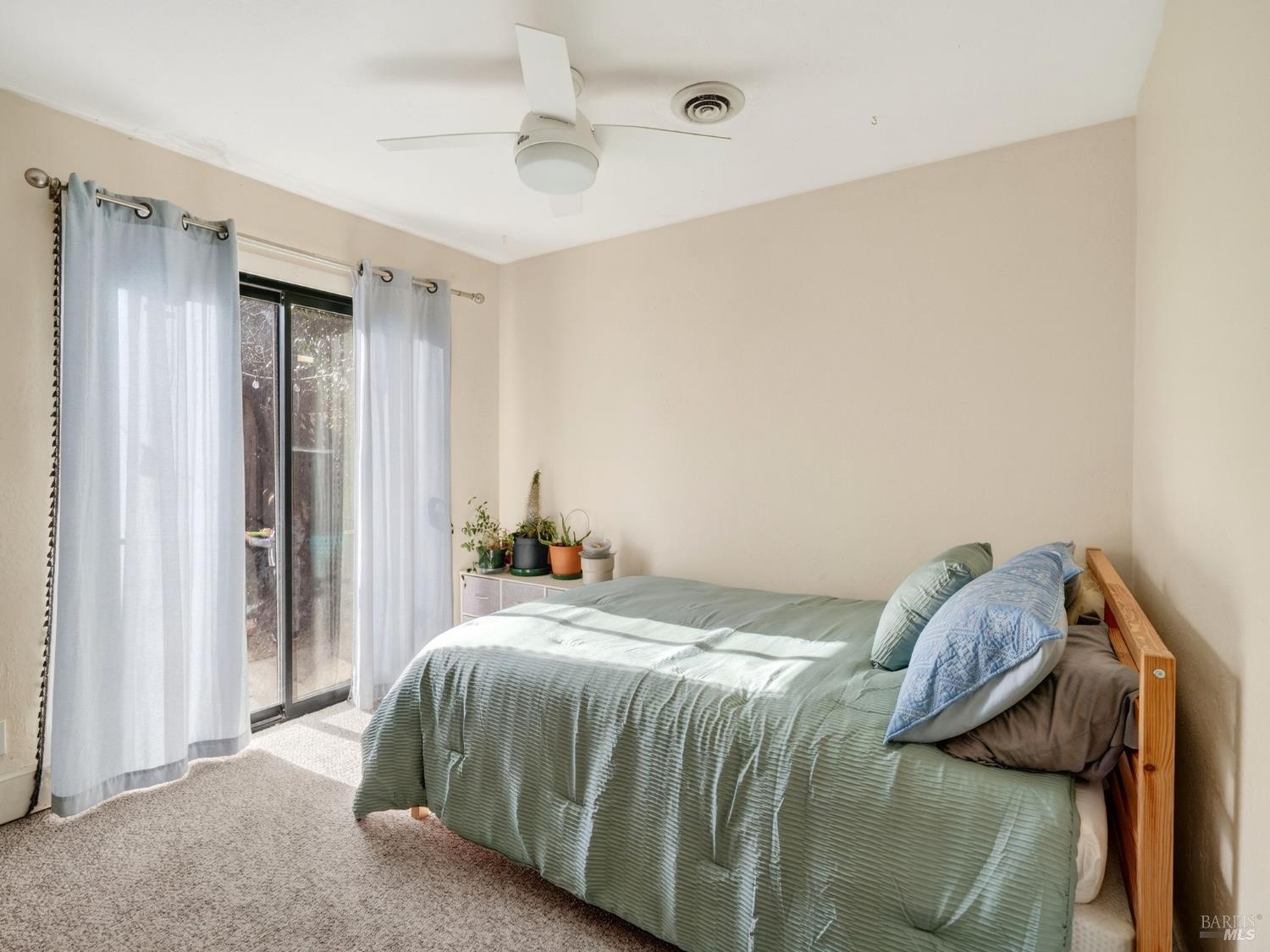1059 W Standley Street Ukiah CA 95482