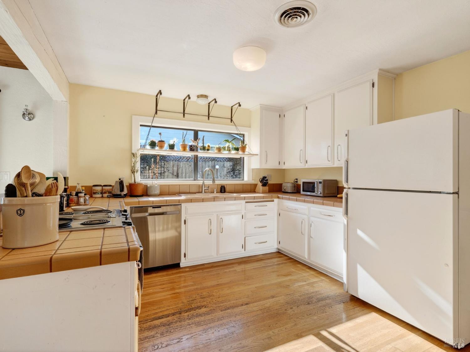 1059 W Standley Street Ukiah CA 95482