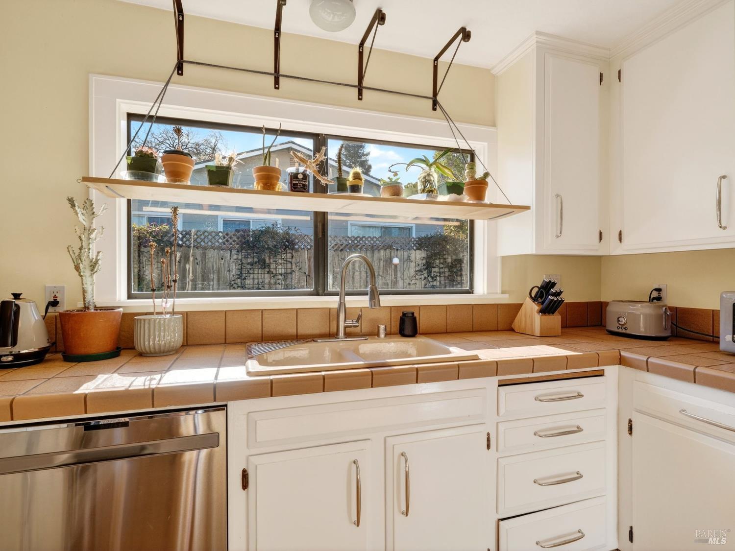 1059 W Standley Street Ukiah CA 95482