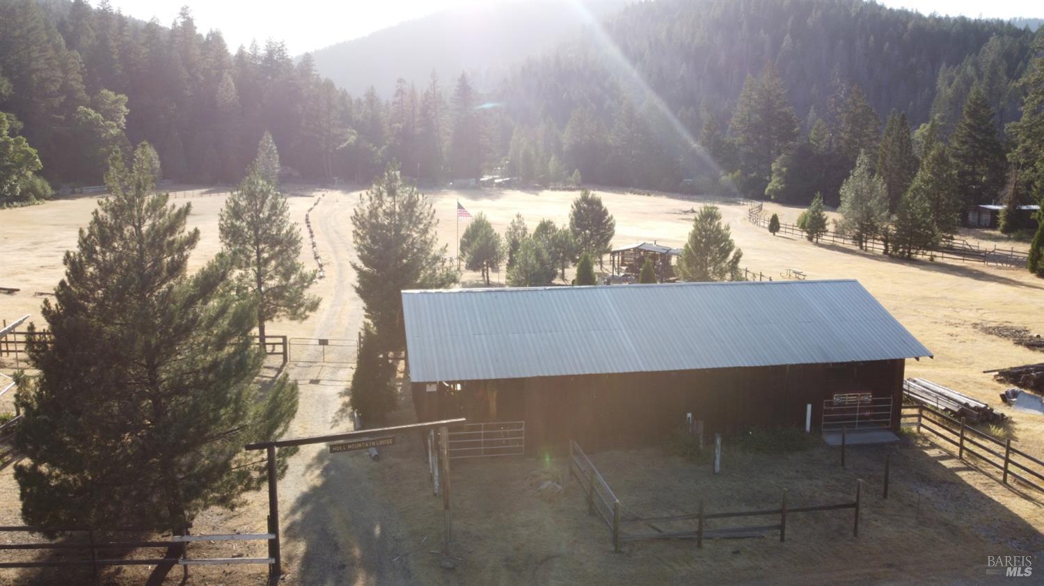 30518 Rodeo Road Potter Valley CA 95469