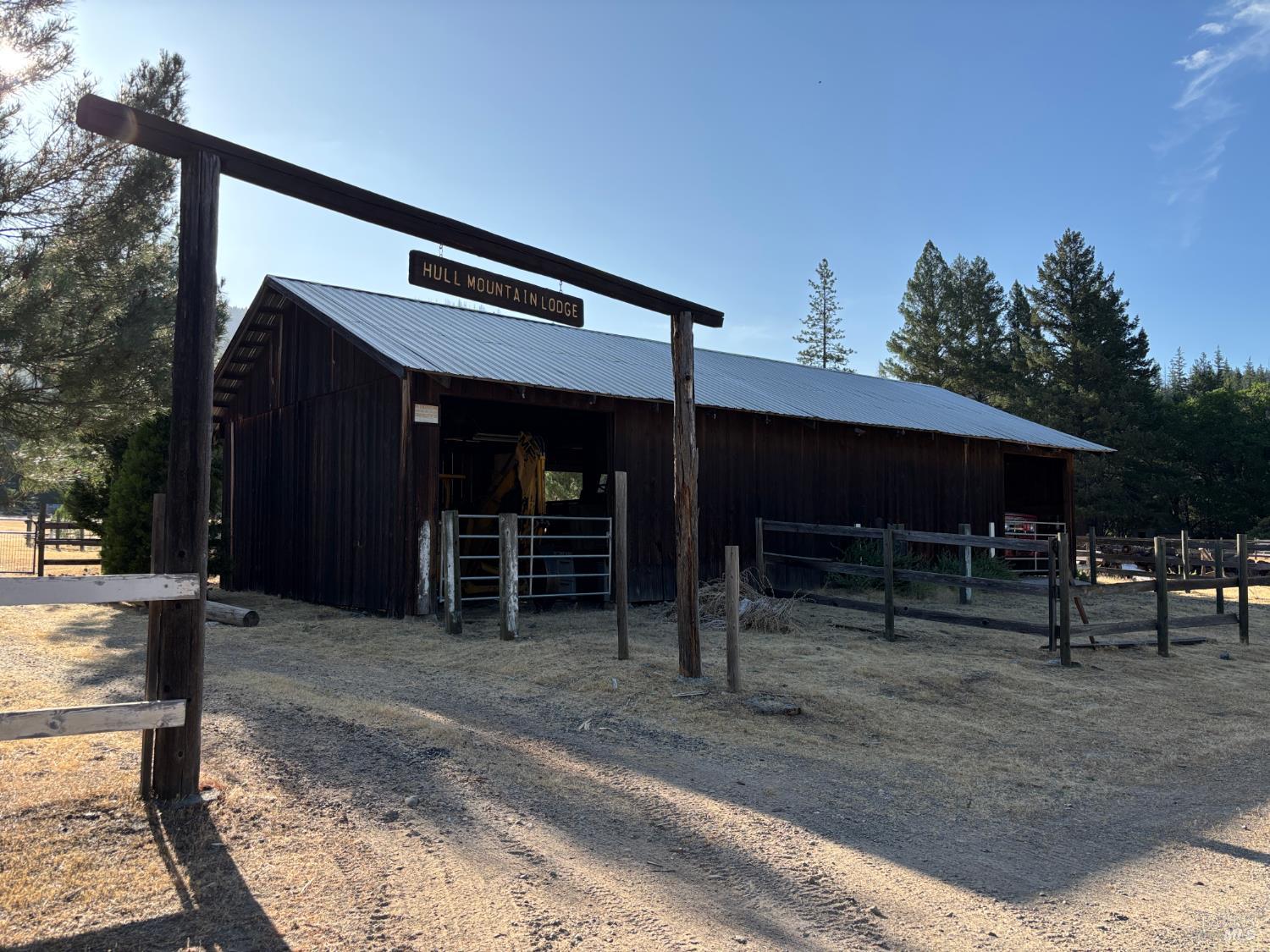 30518 Rodeo Road Potter Valley CA 95469