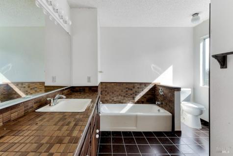 2511 Laguna Vista Drive Novato CA 94945