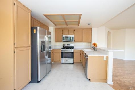 7036 Edinburgh Court Windsor CA 95492