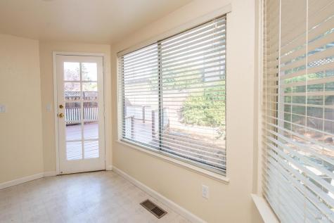 7036 Edinburgh Court Windsor CA 95492