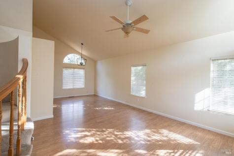 7036 Edinburgh Court Windsor CA 95492