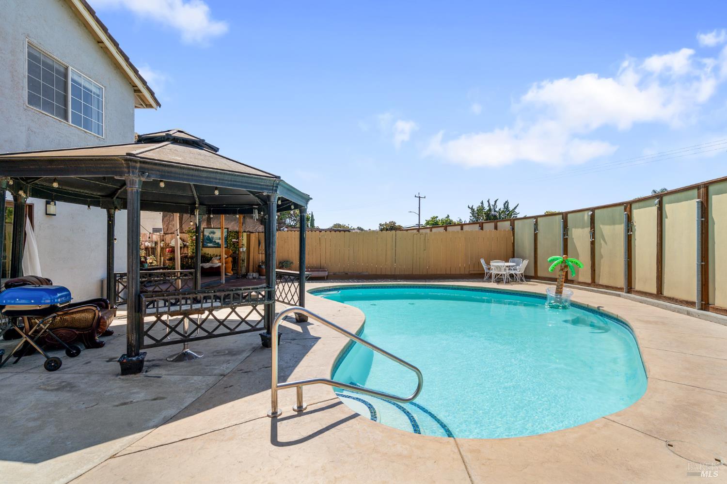 128 Evelyn Circle Vallejo CA 94589
